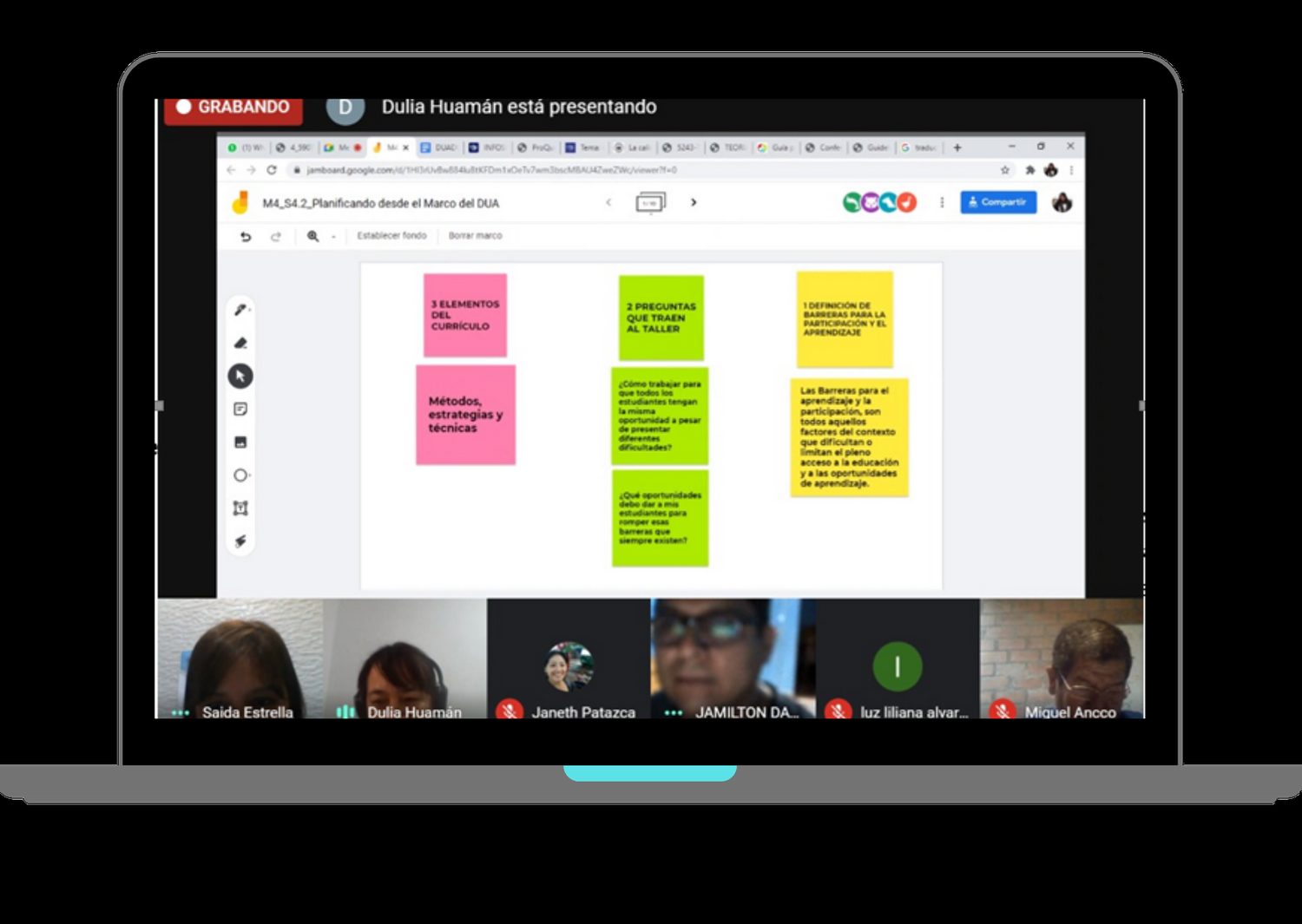 Sesión virtual en vivo con docentes trabajando estrategias DUA